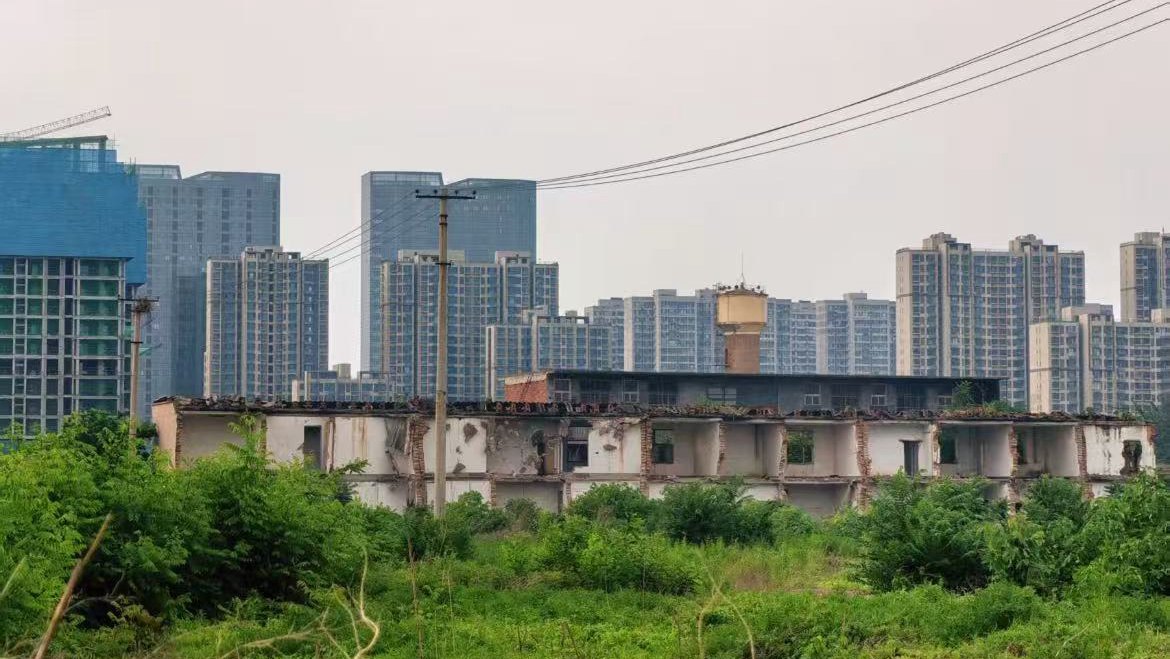 武汉楼市半年考:住宅“日光盘”重现,商业地产迈向精细化